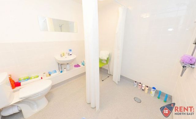  Image of 1 bedroom House Share to rent in Pitt Street Newcastle upon Tyne NE4 at Pitt Street Array Blakelaw, NE4 5SU