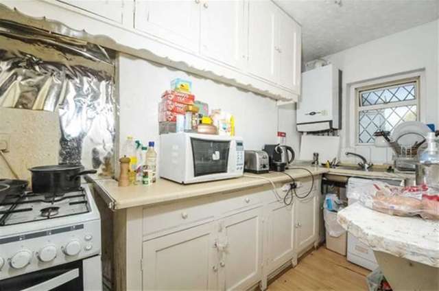  Image of 2 bedroom Maisonette for sale in Plough Way London SE16 at Surrey Quays, SE16 2LS