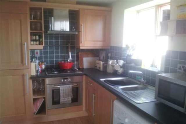  Image of 2 bedroom Flat to rent in Poole Road Upton Poole BH16 at Poole, BH16 5JB