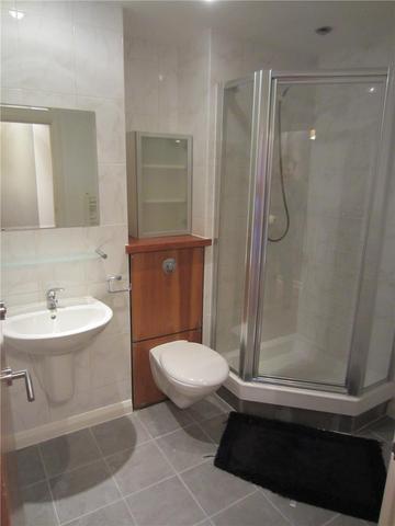 Image of 3 bedroom Flat to rent in Portland Gardens Edinburgh EH6 at Leith Edinburgh Edinburgh, EH6 6NA