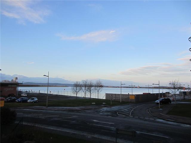  Image of 3 bedroom Flat to rent in Portland Gardens Edinburgh EH6 at Leith Edinburgh Edinburgh, EH6 6NA