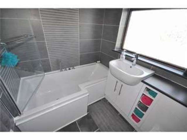  Image of 3 bedroom Detached house to rent in Pound Road Kingswood Bristol BS15 at Pound Road Kingswood BRISTOL, BS15 4QS