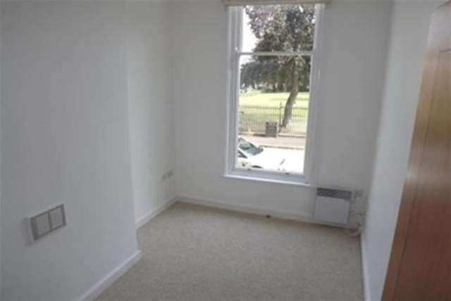  Image of 3 bedroom Flat to rent in Princess Road East Leicester LE1 at Leicester, LE1 7DQ