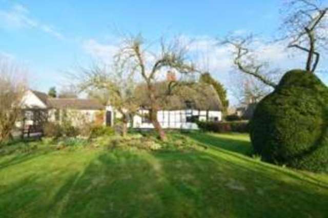  Image of 3 bedroom Detached house for sale in Priory Lane Broad Marston Stratford-upon-Avon CV37 at Broad Marston Stratford-upon-Avon Broad Marston, CV37 8XZ