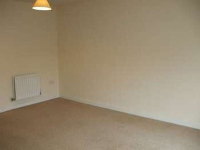  Image of 2 bedroom Property to rent in Priory Park Taunton TA1 at Priory Park  Taunton, TA1 1PX