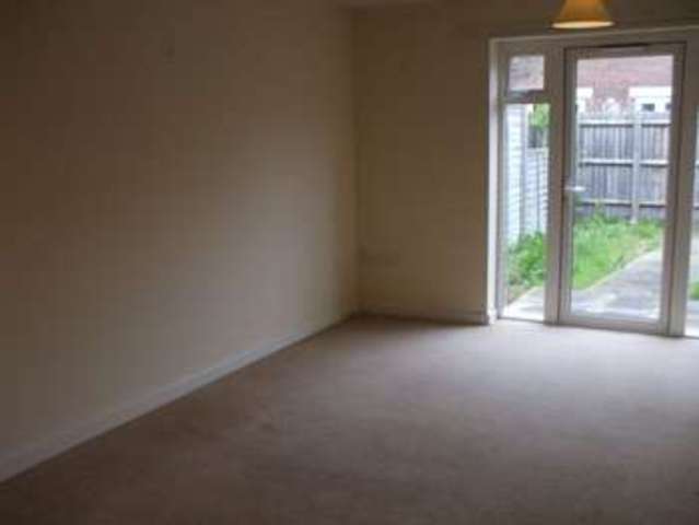  Image of 2 bedroom Property to rent in Priory Park Taunton TA1 at Priory Park  Taunton, TA1 1PX