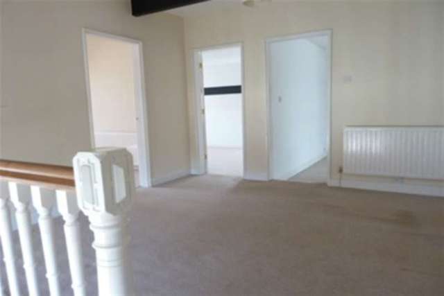  Image of 2 bedroom Flat to rent in Private Road Sherwood Nottingham NG5 at Nottingham, NG5 4DD