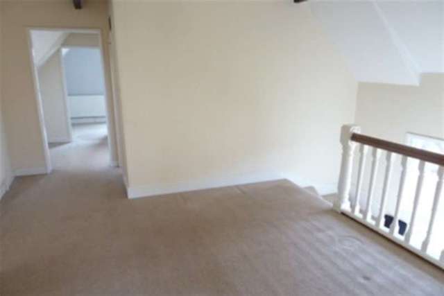  Image of 2 bedroom Flat to rent in Private Road Sherwood Nottingham NG5 at Nottingham, NG5 4DD