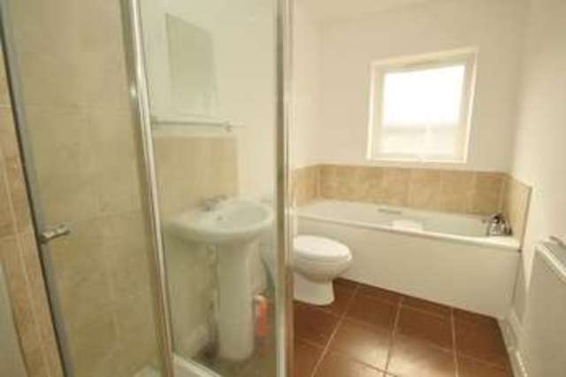  Image of 5 bedroom Semi-Detached house to rent in Capstone Road Bournemouth BH8 at Capstone Road  Bournemouth, BH8 8RP