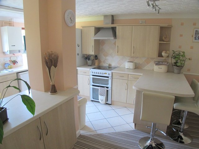  Image of 4 bedroom Detached house for sale in Puffin Crescent Stubbington Fareham PO14 at Puffin Crescent Stubbington Fareham, PO14 3LG