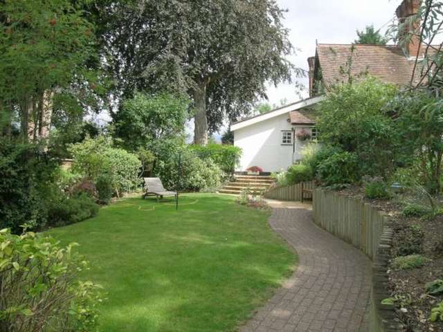  Image of 3 bedroom Semi-Detached house for sale in Purley Rise Purley on Thames Reading RG8 at 4 Purley Rise  Purley On Thames, RG8 8AE