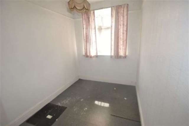  Image of 3 bedroom Detached house for sale in Queenborough Gardens Ilford IG2 at Queenborough Gardens  Ilford, IG2 6XZ