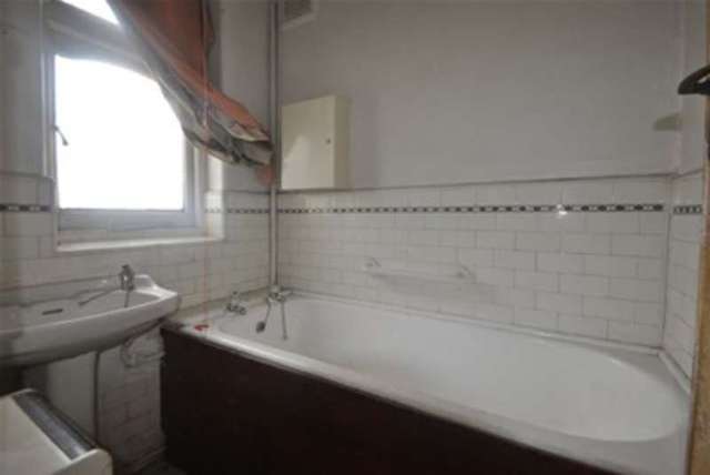  Image of 3 bedroom Detached house for sale in Queenborough Gardens Ilford IG2 at Queenborough Gardens  Ilford, IG2 6XZ