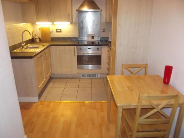  Image of 2 bedroom Apartment to rent in Dock Street Hull HU1 at Dock Street  Hull, HU1 3DL