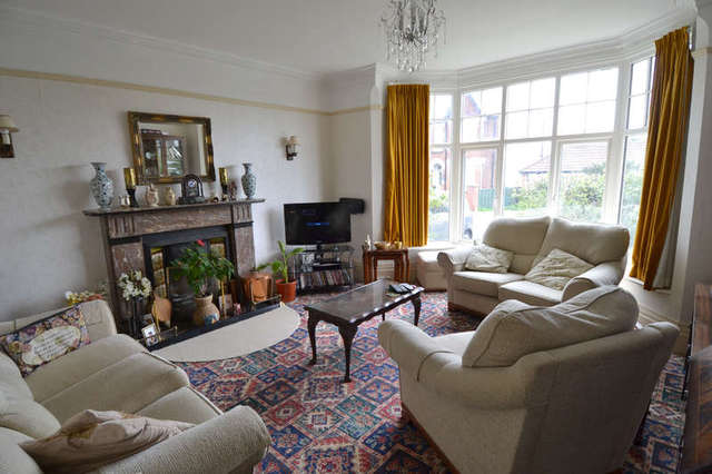  Image of 5 bedroom Detached house for sale in Queens Road Whitstable CT5 at Queens Road Tankerton Whitstable, CT5 2JE