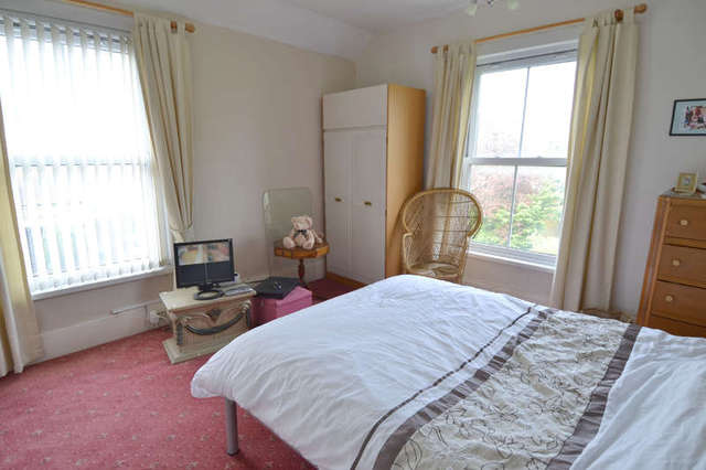  Image of 5 bedroom Detached house for sale in Queens Road Whitstable CT5 at Queens Road Tankerton Whitstable, CT5 2JE