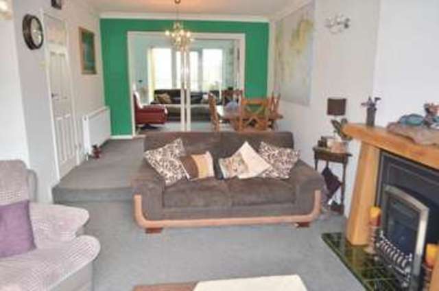  Image of 3 bedroom Semi-Detached house for sale in Queenswood Road Bottesford Scunthorpe DN16 at Queenswood Road  Scunthorpe, DN16 3QS