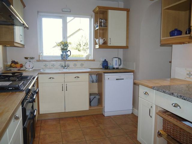  Image of 4 bedroom Detached house for sale in Rake Way Aylesbury HP21 at Rake Way  Aylesbury, HP21 9AL