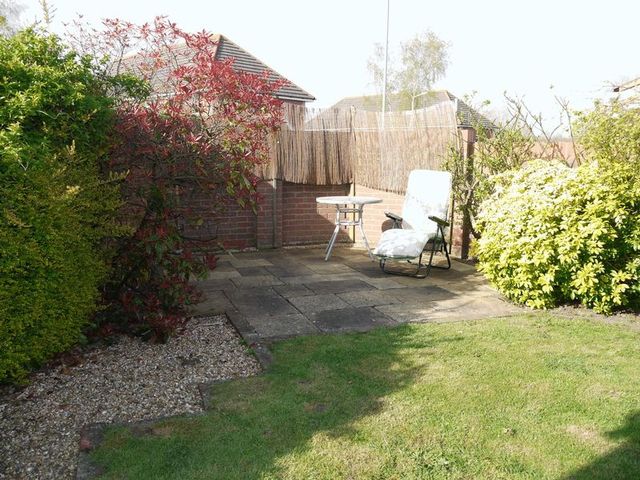  Image of 4 bedroom Detached house for sale in Rake Way Aylesbury HP21 at Rake Way  Aylesbury, HP21 9AL
