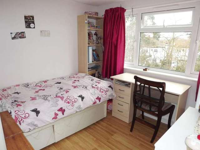  Image of 5 bedroom Semi-Detached house for sale in Ravenswood Avenue Tolworth Surbiton KT6 at Tolworth Surrey Tolworth, KT6 7NP
