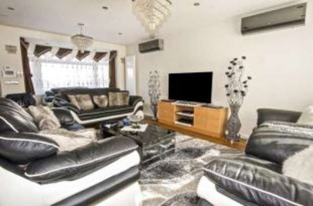  Image of 4 bedroom Semi-Detached house for sale in Rayleigh Road London N13 at Palmers Green London Palmers Green, N13 5QR