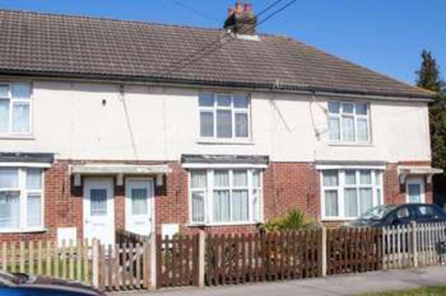  Image of 3 bedroom Terraced house to rent in Oakridge Road Southampton SO15 at Oakridge Road  Southampton, SO15 0LX