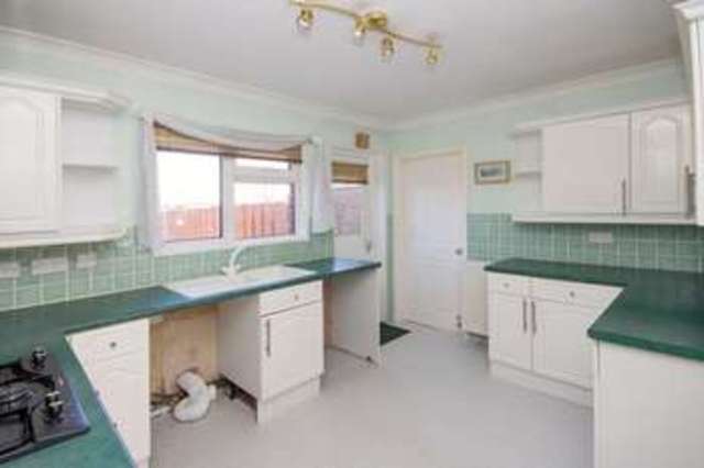  Image of 3 bedroom Terraced house to rent in Oakridge Road Southampton SO15 at Oakridge Road  Southampton, SO15 0LX