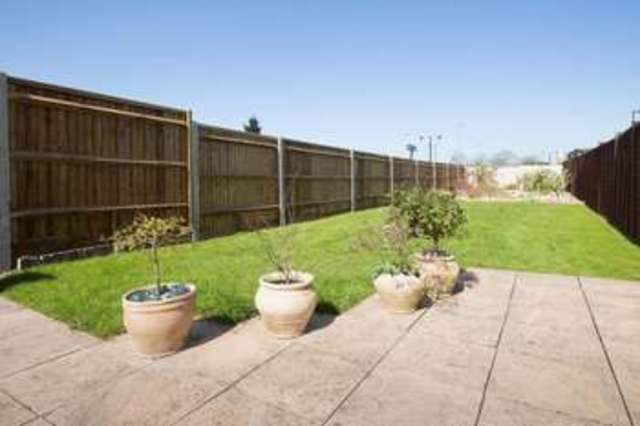  Image of 3 bedroom Terraced house to rent in Oakridge Road Southampton SO15 at Oakridge Road  Southampton, SO15 0LX
