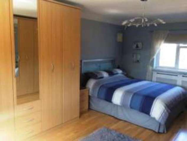  Image of 3 bedroom Semi-Detached house for sale in Redfern Avenue Worcester WR5 at Worcester  Spetchley, WR5 1PZ