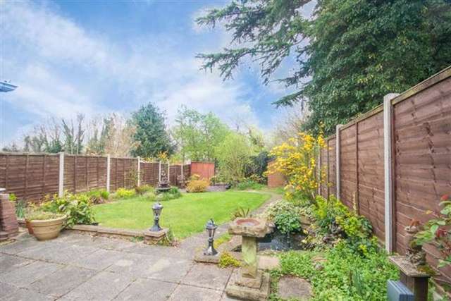  Image of 3 bedroom Detached house for sale in Reynard Close Redditch B97 at Reynard Close  Redditch, B97 6PY