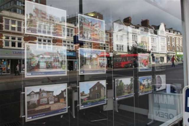  Image of 3 bedroom Detached house to rent in Ringshall Road Orpington BR5 at Orpington, BR5 2LZ