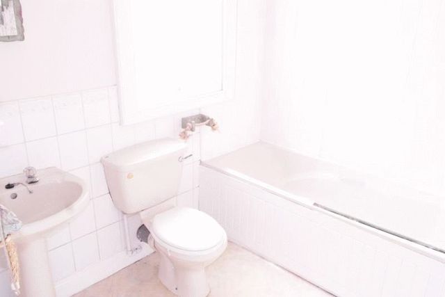  Image of 4 bedroom Detached house to rent in Ripon Gardens Jesmond Newcastle upon Tyne NE2 at Ripon Gardens Jesmond Heaton, NE2 1HN