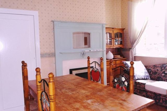  Image of 4 bedroom Detached house to rent in Ripon Gardens Jesmond Newcastle upon Tyne NE2 at Ripon Gardens Jesmond Heaton, NE2 1HN