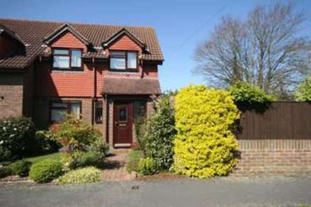  Image of 3 bedroom Detached house for sale in Riverdale Wrecclesham Farnham GU10 at Riverdale Wrecclesham Farnham, GU10 4PH