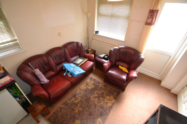  Image of 1 bedroom Flat to rent in Riverside Terrace Ely Cardiff CF5 at Cardiff South Glamorgan Ely, CF5 5AS