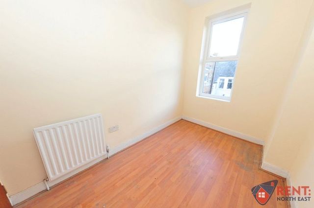  Image of 5 bedroom Maisonette to rent in Rodsley Avenue Gateshead NE8 at Rodsley Avenue Bensham Gateshead, NE8 4LB