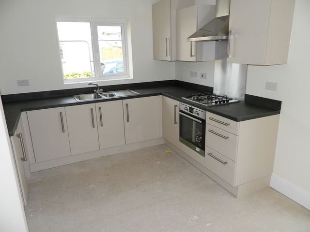  Image of 3 bedroom Terraced house to rent in Romney Road Bridgwater TA6 at Romney Road  Bridgwater, TA6 6WQ