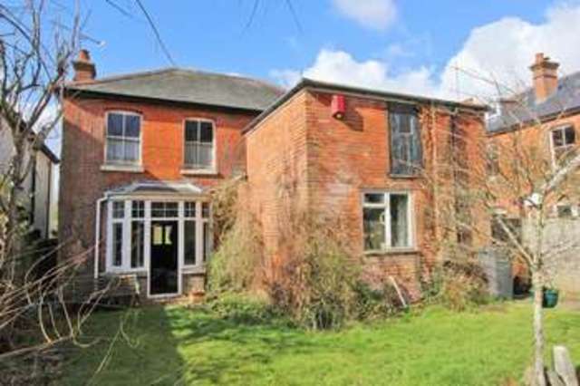  Image of 4 bedroom Detached house for sale in Greatbridge Road Romsey SO51 at Greatbridge Road  Romsey, SO51 8FE