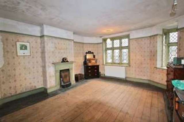  Image of 4 bedroom Detached house for sale in Greatbridge Road Romsey SO51 at Greatbridge Road  Romsey, SO51 8FE