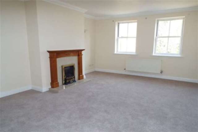  Image of 2 bedroom Maisonette to rent in Middlebridge Street Romsey SO51 at Romsey, SO51 8HL