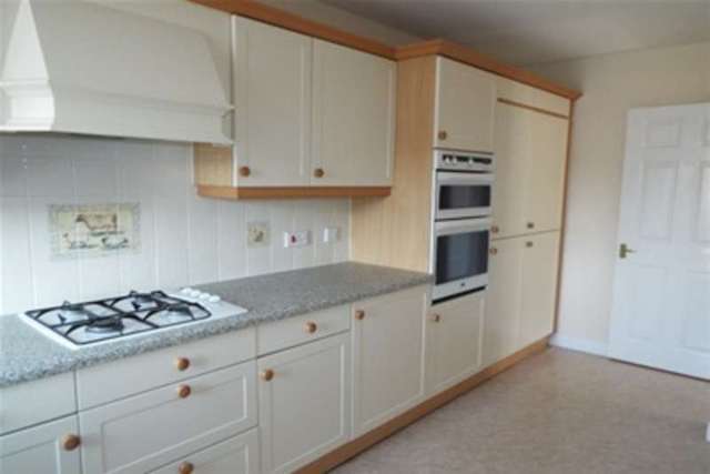  Image of 2 bedroom Maisonette to rent in Middlebridge Street Romsey SO51 at Romsey, SO51 8HL