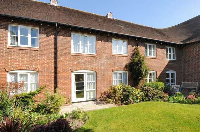  Image of 1 bedroom Retirement Property for sale in St. Cyriacs Chichester PO19 at Chichester, PO19 1AW