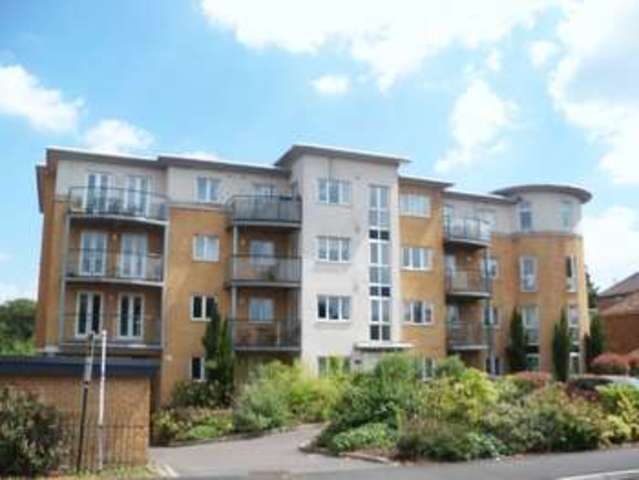 Image of 2 bedroom Flat to rent in Hill Lane Southampton SO15 at Hill Lane  Southampton, SO15 5PA
