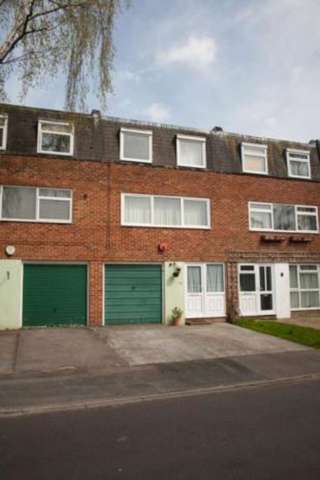  Image of 4 bedroom Terraced house for sale in Hazeldown Road Rownhams Southampton SO16 at Rownhams Southampton Nursling, SO16 8DJ