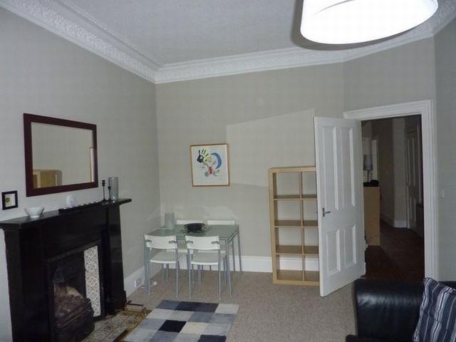 Image of 2 bedroom Flat to rent in Royal Park Terrace Edinburgh EH8 at Meadowbank Edinburgh Edinburgh, EH8 8JA
