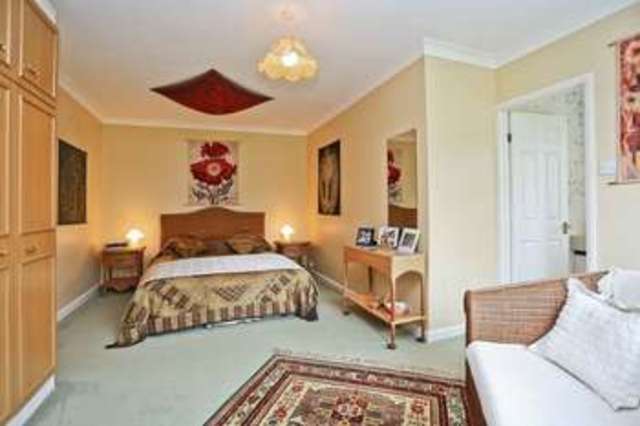  Image of 5 bedroom Detached house for sale in Hamlet Hill Roydon Harlow CM19 at Hamlet Hill  Harlow, CM19 5JU