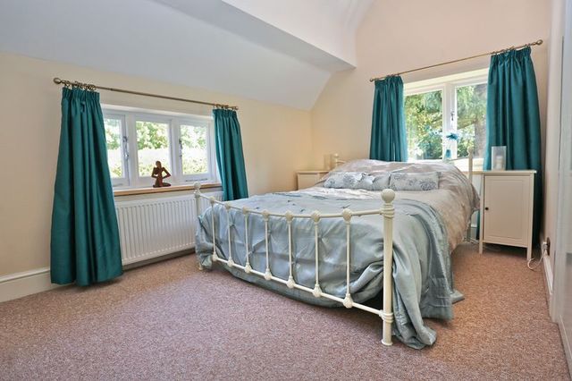  Image of 4 bedroom Detached house for sale in Roydon Road Harlow CM19 at Roydon Road  Harlow, CM19 5DU