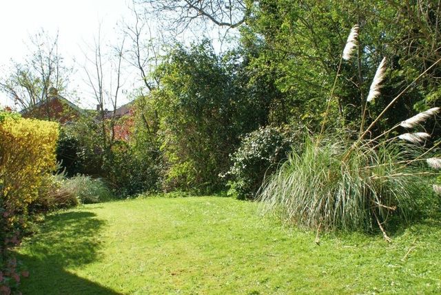  Image of 1 bedroom Flat to rent in St. Michaels Court Ruscombe Reading RG10 at St. Michaels Court Ruscombe Reading, RG10 9UF