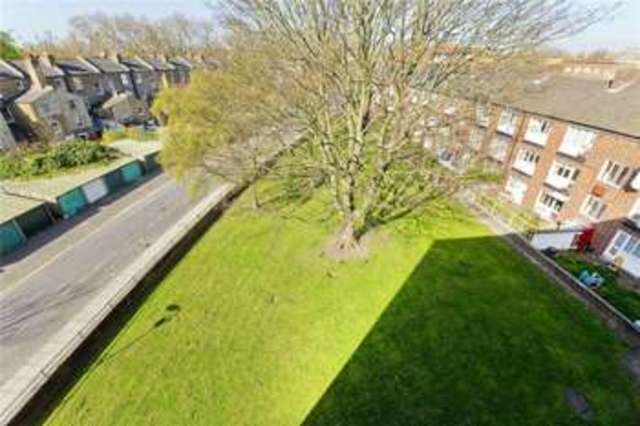  Image of 1 bedroom Flat for sale in Parkside Estate Rutland Road London E9 at South Hackney London Victoria Park, E9 7JX