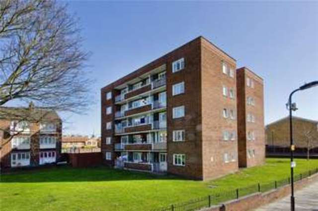  Image of 1 bedroom Flat for sale in Parkside Estate Rutland Road London E9 at South Hackney London Victoria Park, E9 7JX